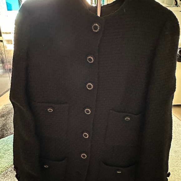 CHANEL BLACK KNITTED JACKET - Picture 1 of 7